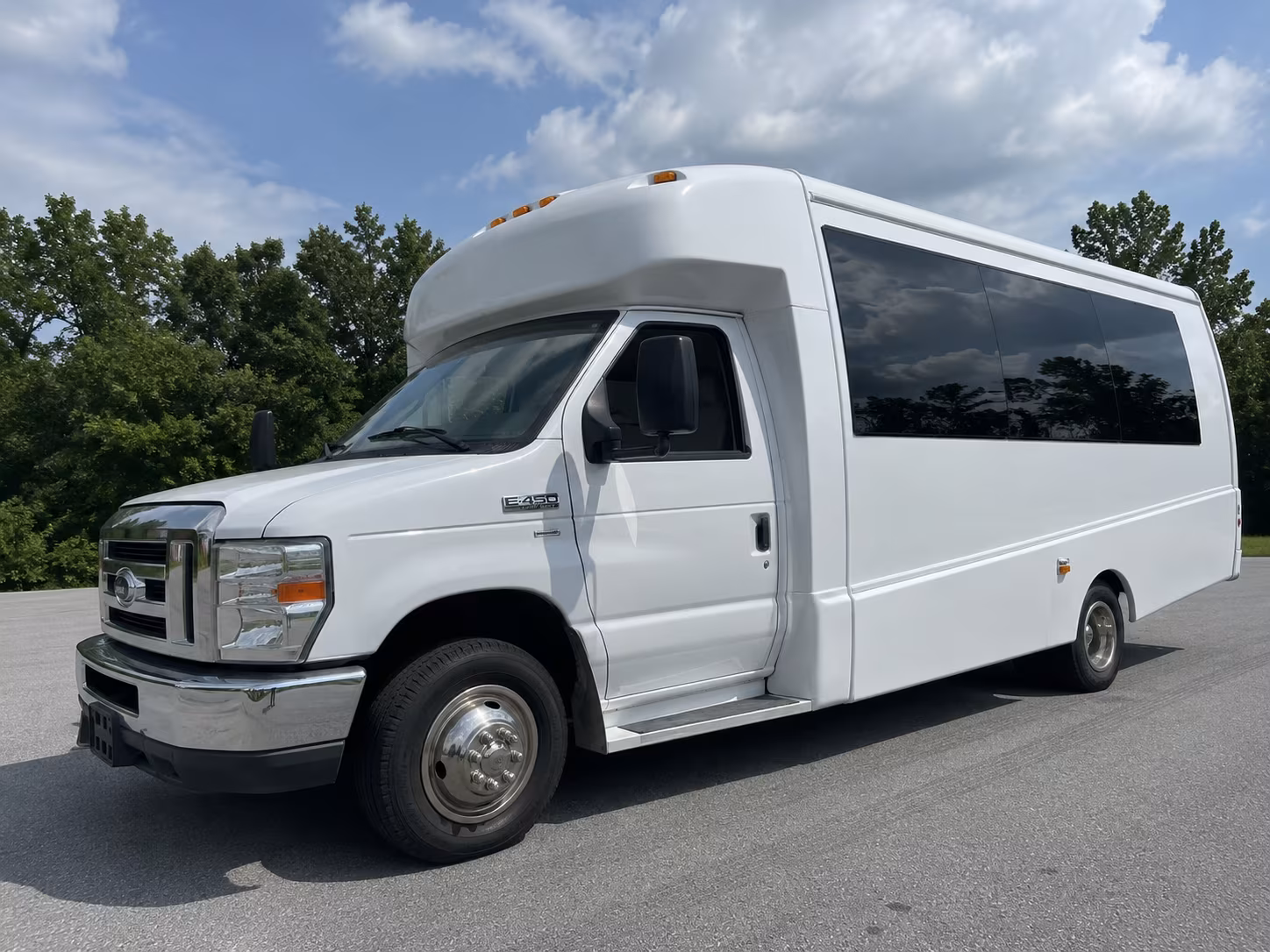 Dearborn Winery Tour & Pub Crawl Transportation