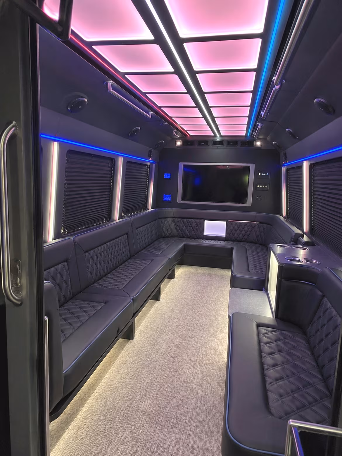Toledo Homecoming & Prom Party Bus Rentals
